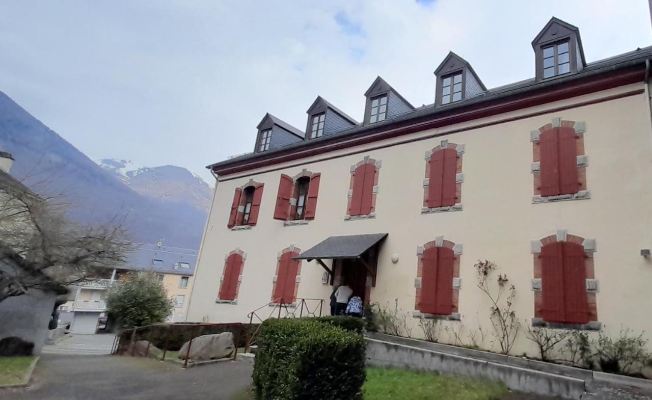 Très bel appartement T3 HYPER CENTRE ENTIEREMENT RENOVE EN 2022 Luz-Saint-Sauveur Esterno foto